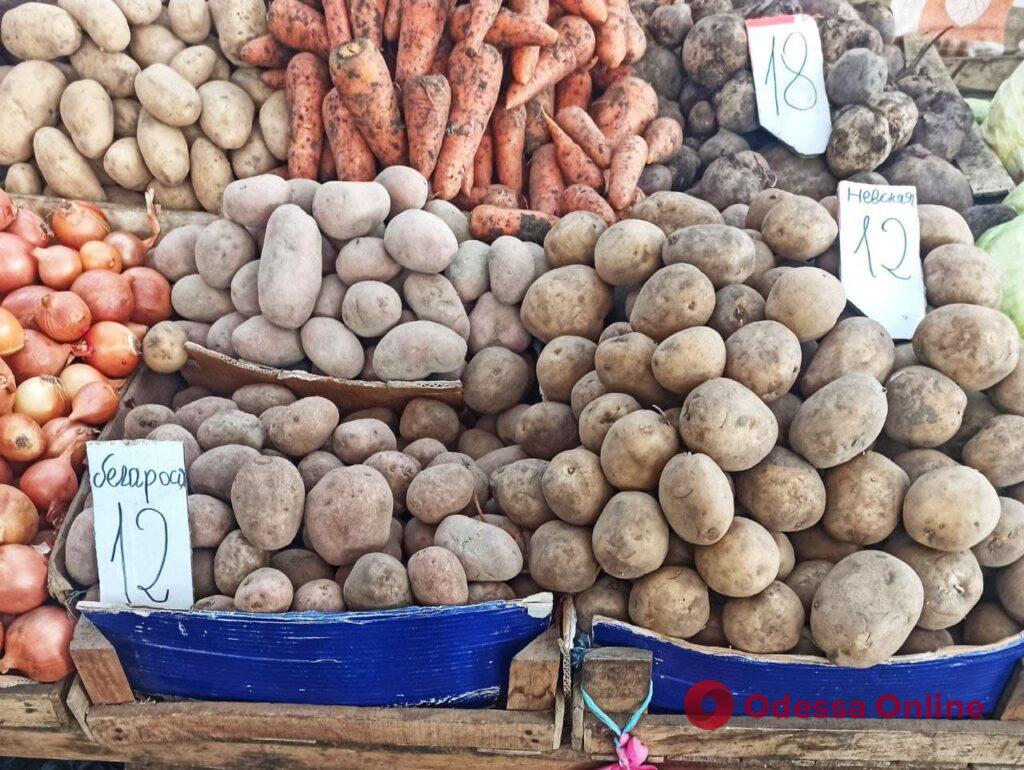 Картофель, имбирь и сом: субботние цены на одесском Привозе