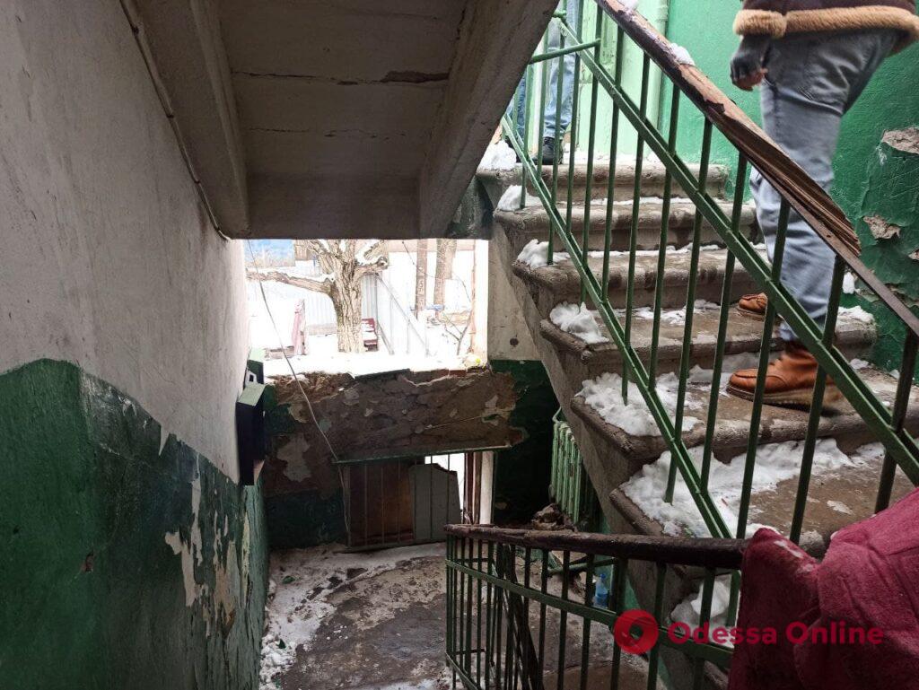 Обрушение в Хуторском переулке: пострадали трое рабочих