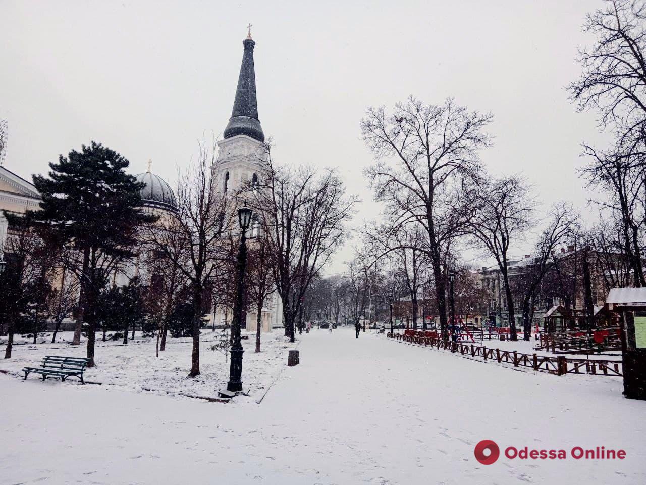 Январский снегопад в Одессе (фоторепортаж)