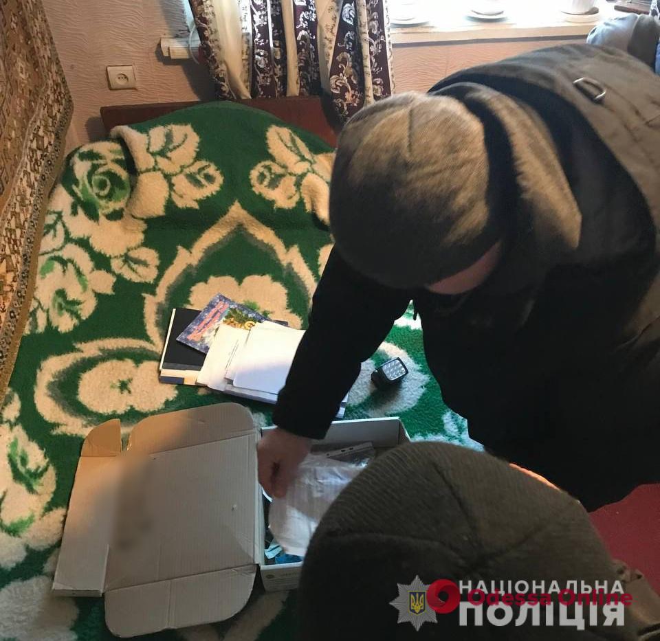 Получали предоплату и не выходили на связь: в Одесской области задержали интернет-мошенников