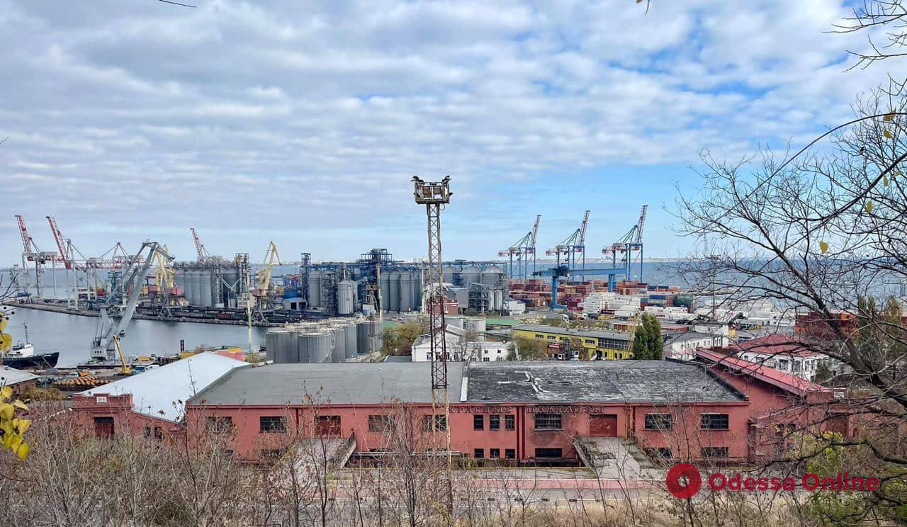 Фонд госимущества вновь выставил на аукцион «Красные пакгаузы» в Одесском порту