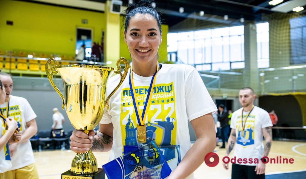 Одесситка завоевала Кубок Украины и стала самой полезной баскетболисткой турнира
