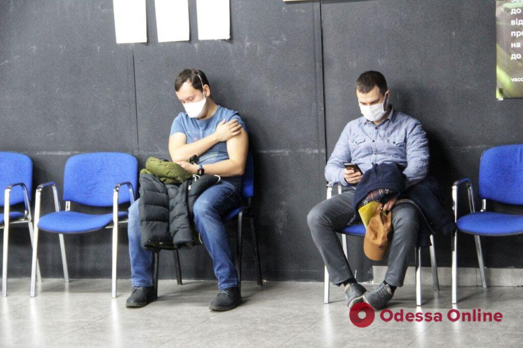 В Одессе сделали миллионную прививку от COVID-19