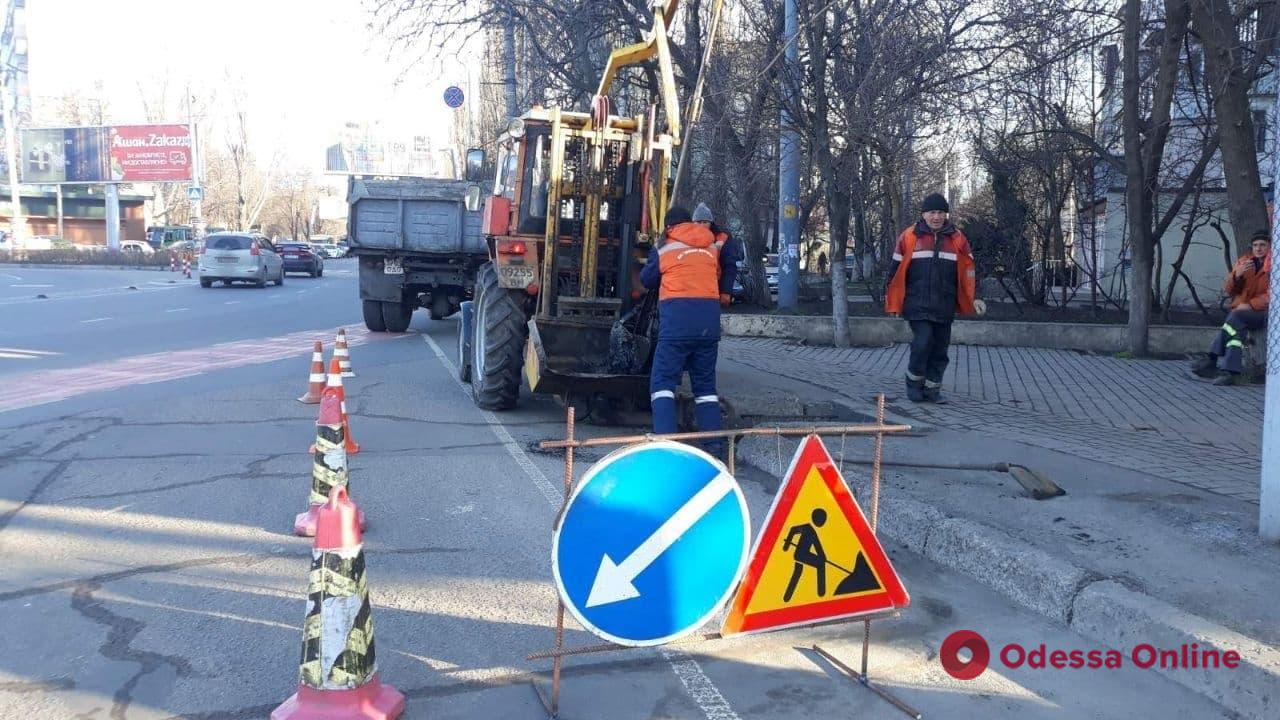 Планируйте маршрут: где в Одессе ремонтируют дороги и чистят дождеприемники