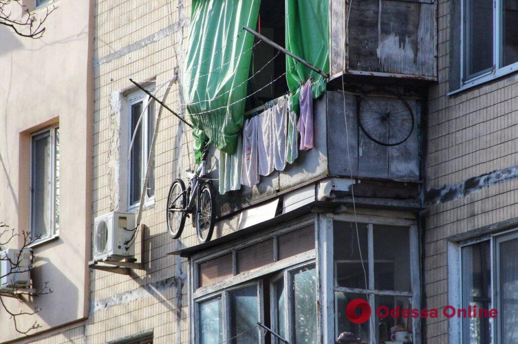 Окраины Одессы: будний день на улице Паустовского (фотозарисовка)