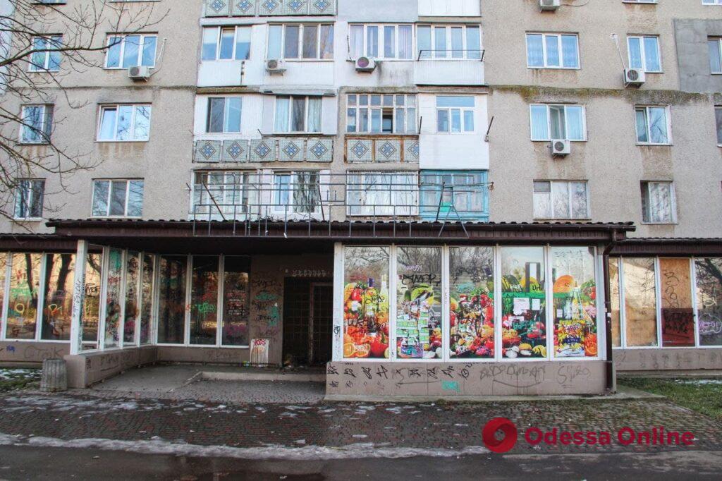 Окраины Одессы: будний день на улице Паустовского (фотозарисовка)