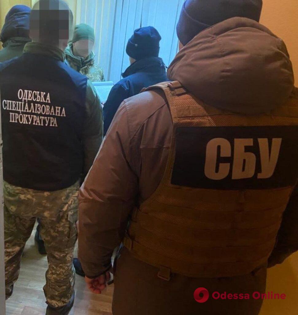 В Одесской области разоблачили банду «сигаретных контрабандистов»: ее участником был пограничник