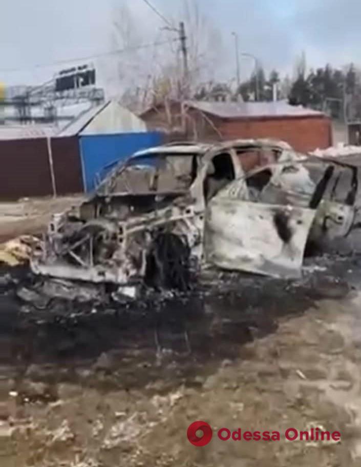В Ворзеле российские оккупанты обстреляли гражданское авто — погибли женщина и ребенок