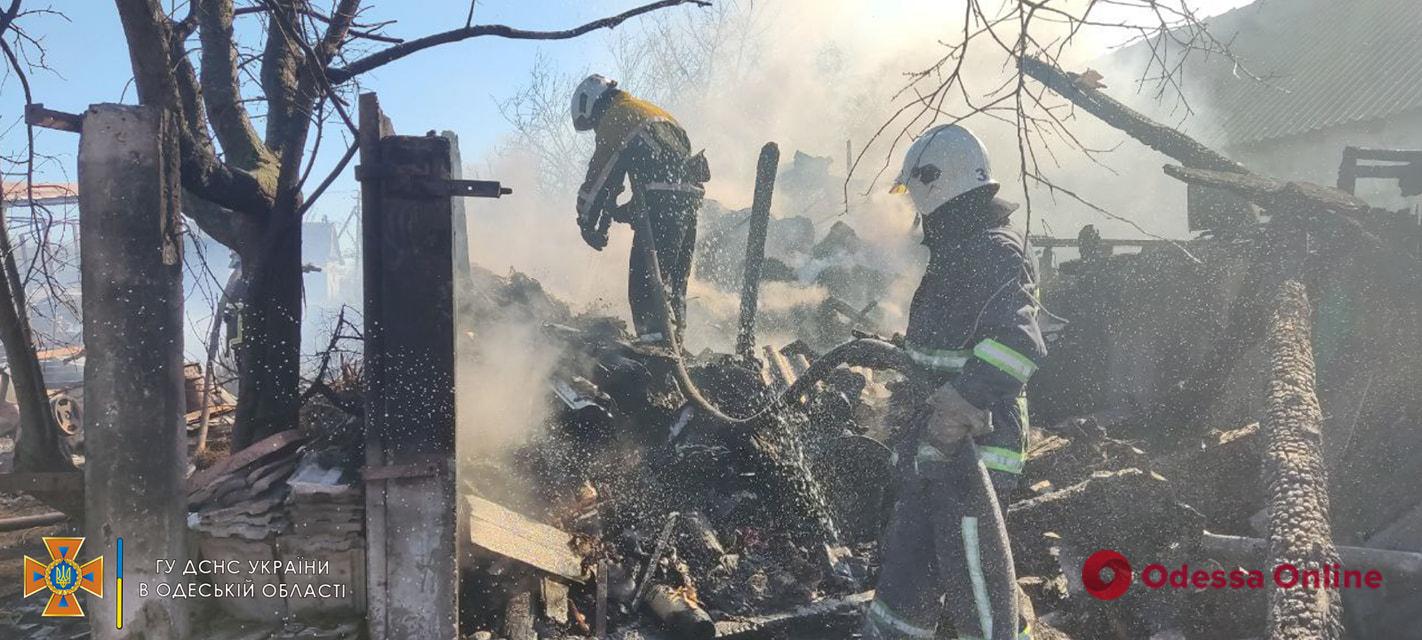 В селе Одесской области произошел пожар в хозяйственном сооружении