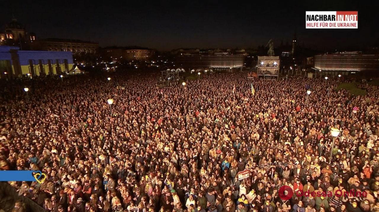 Тысячи жителей Вены вышли на митинг в поддержку Украины
