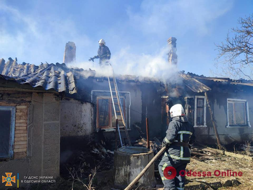 В Белгород-Днестровском районе горел жилой дом (фото)