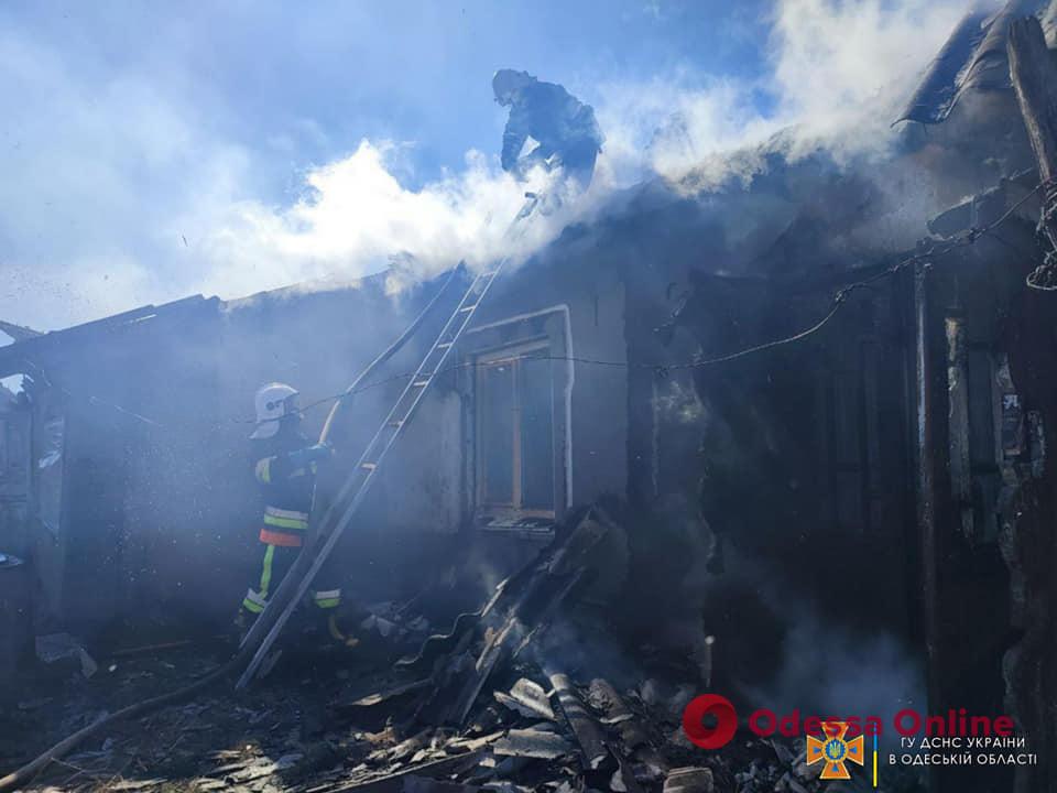 В Белгород-Днестровском районе горел жилой дом (фото)