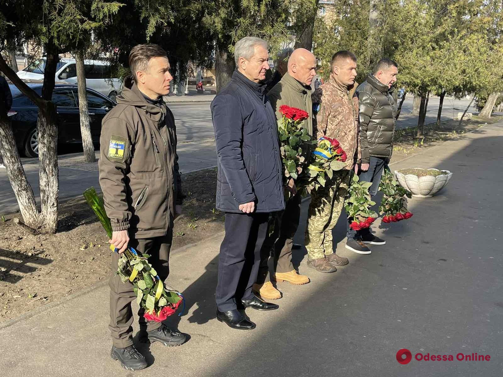 Одесса новости сегодня. Память погибшим на Украине. Погибшие военные на Украине. Одесса новости. Памяти погибших.