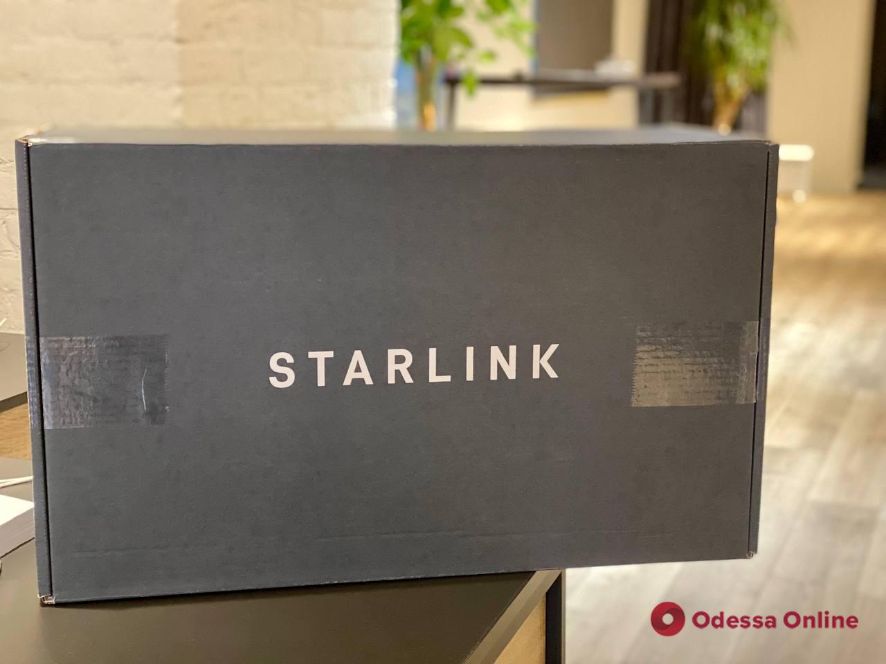 Украинские больницы получили терминалы StarLink