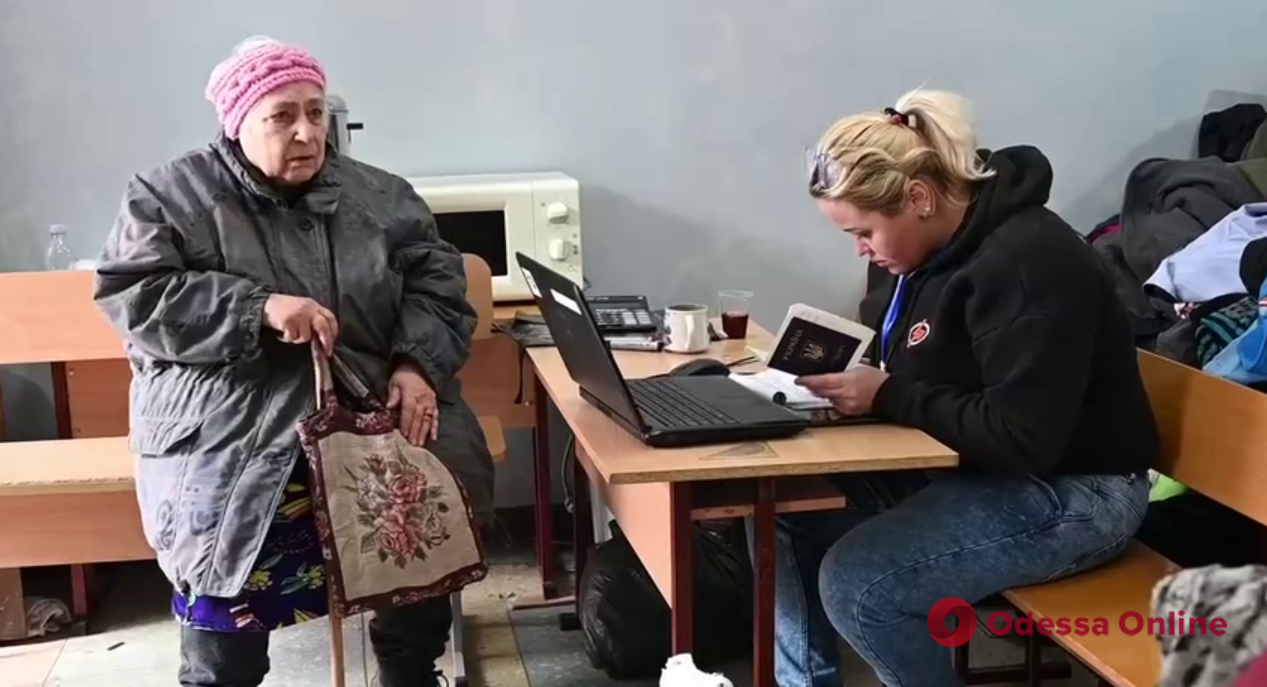 В Одессе начал работу волонтерский центр помощи беженцам