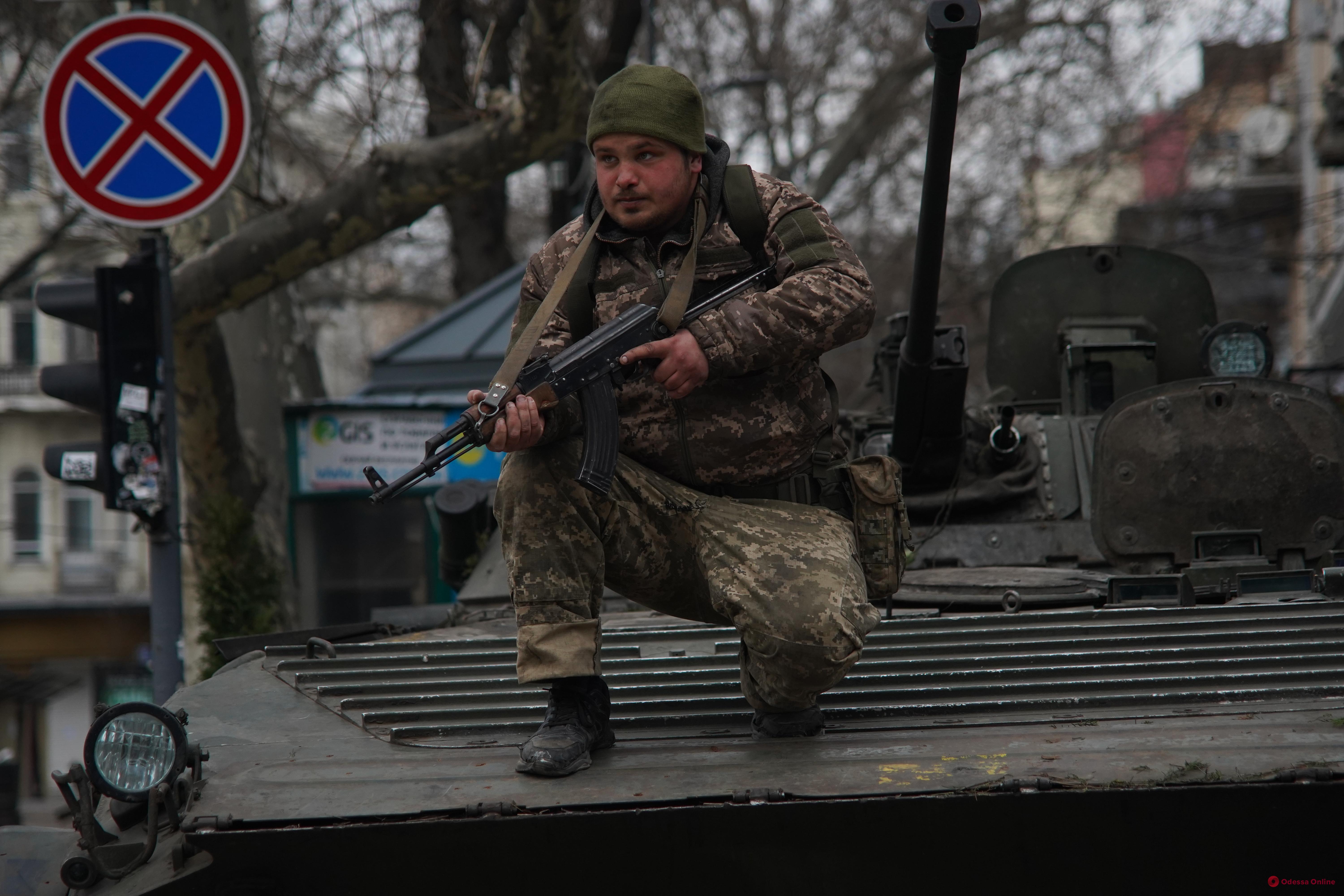 Одесса под охраной бригады Рыцарей Зимнего похода (фоторепортаж)