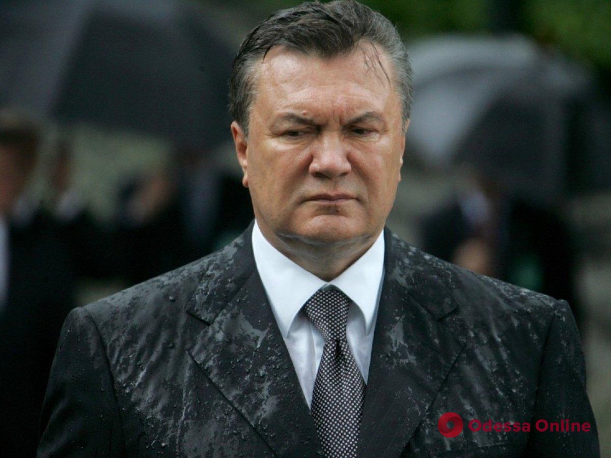 Никто и не просил: беглый Янукович обратился к президенту Зеленскому