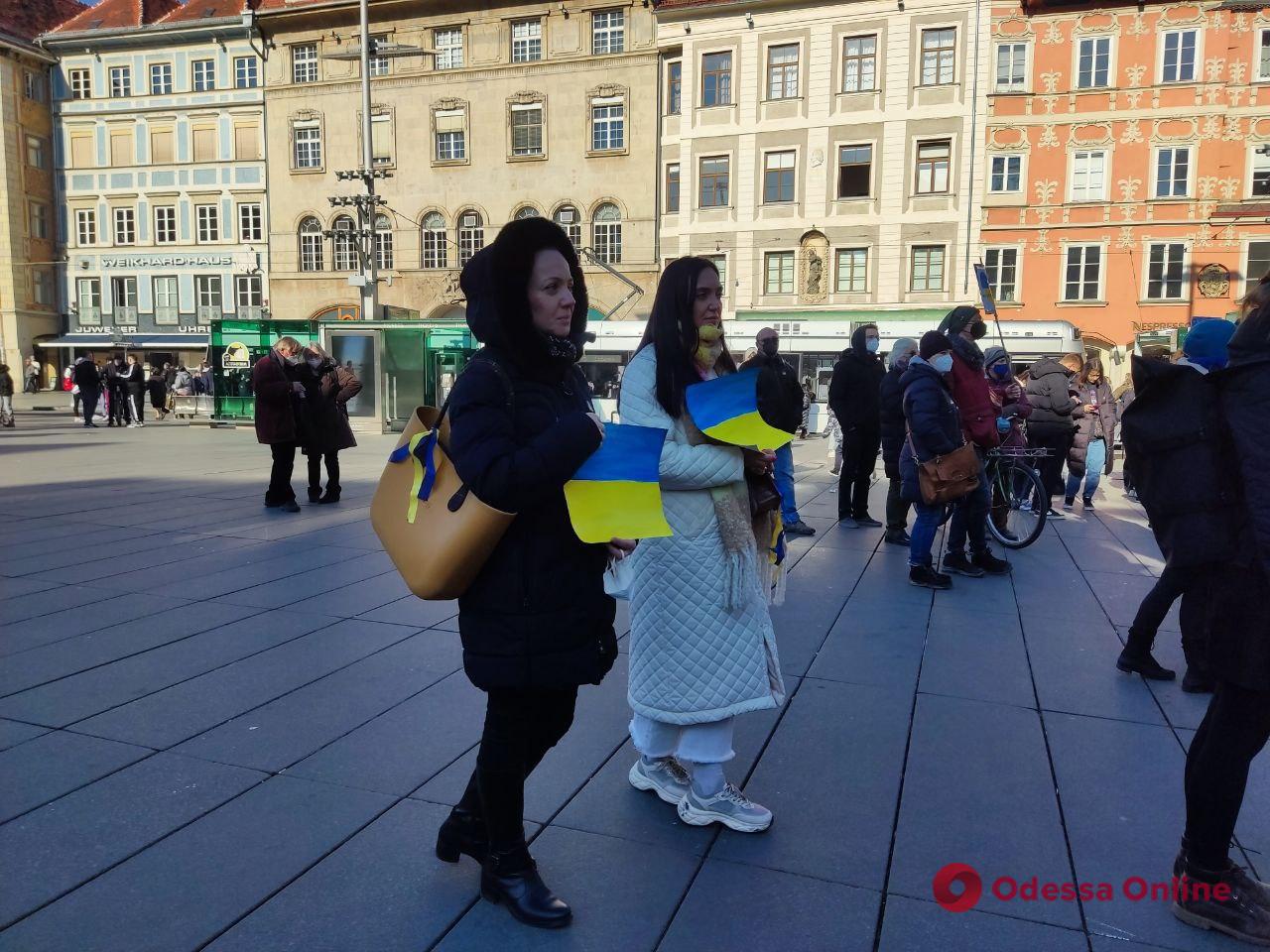 В разных странах продолжают проводить митинги в поддержку Украины (репортаж из австрийского Граца)