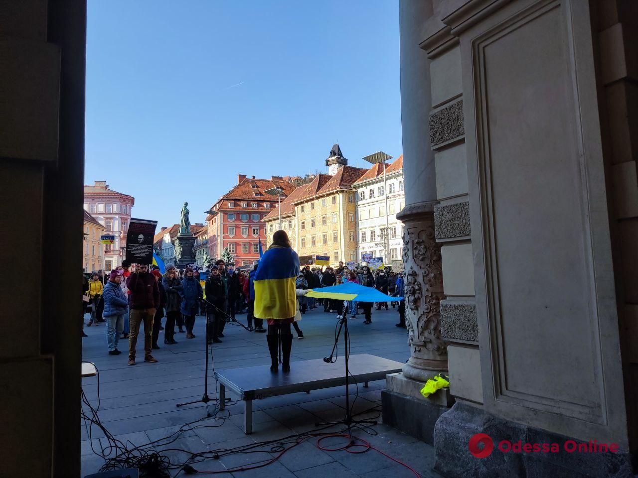 В разных странах продолжают проводить митинги в поддержку Украины (репортаж из австрийского Граца)