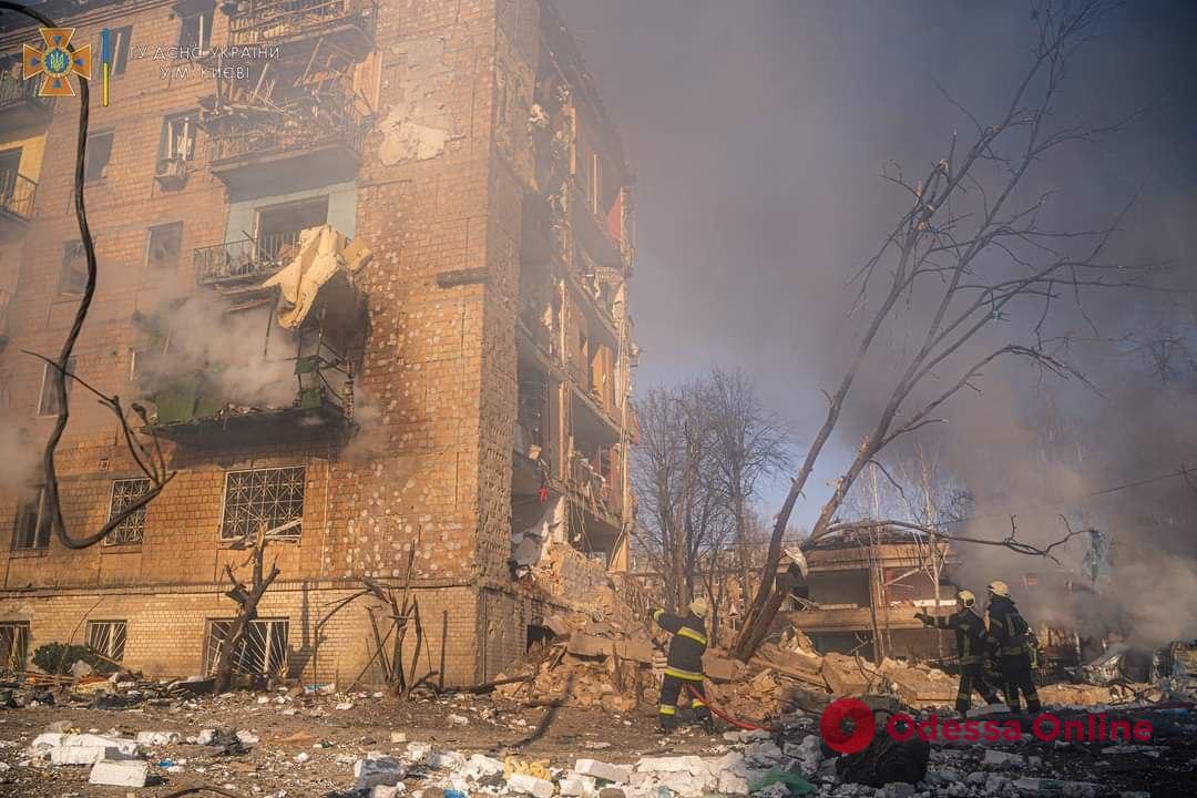 С начала войны российские оккупанты полностью уничтожили в Украине 651 здание