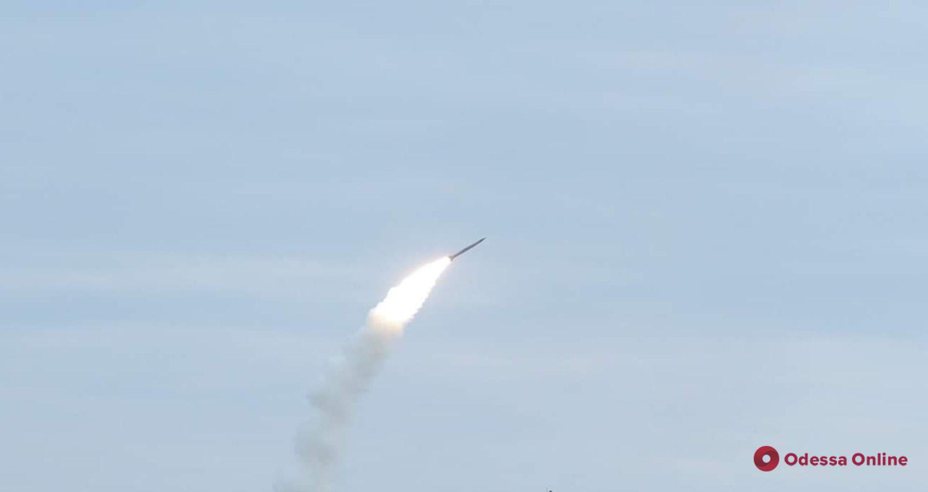 Оккупанты нанесли ракетный удар по Днепру