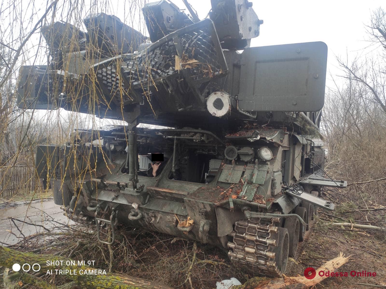 Украинские бойцы нашли брошенный оккупантами ЗРК «Бук»