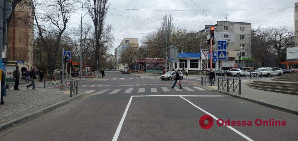 В Одессе на перекрестке Маршала Говорова и Черняховского частично меняется схема движения