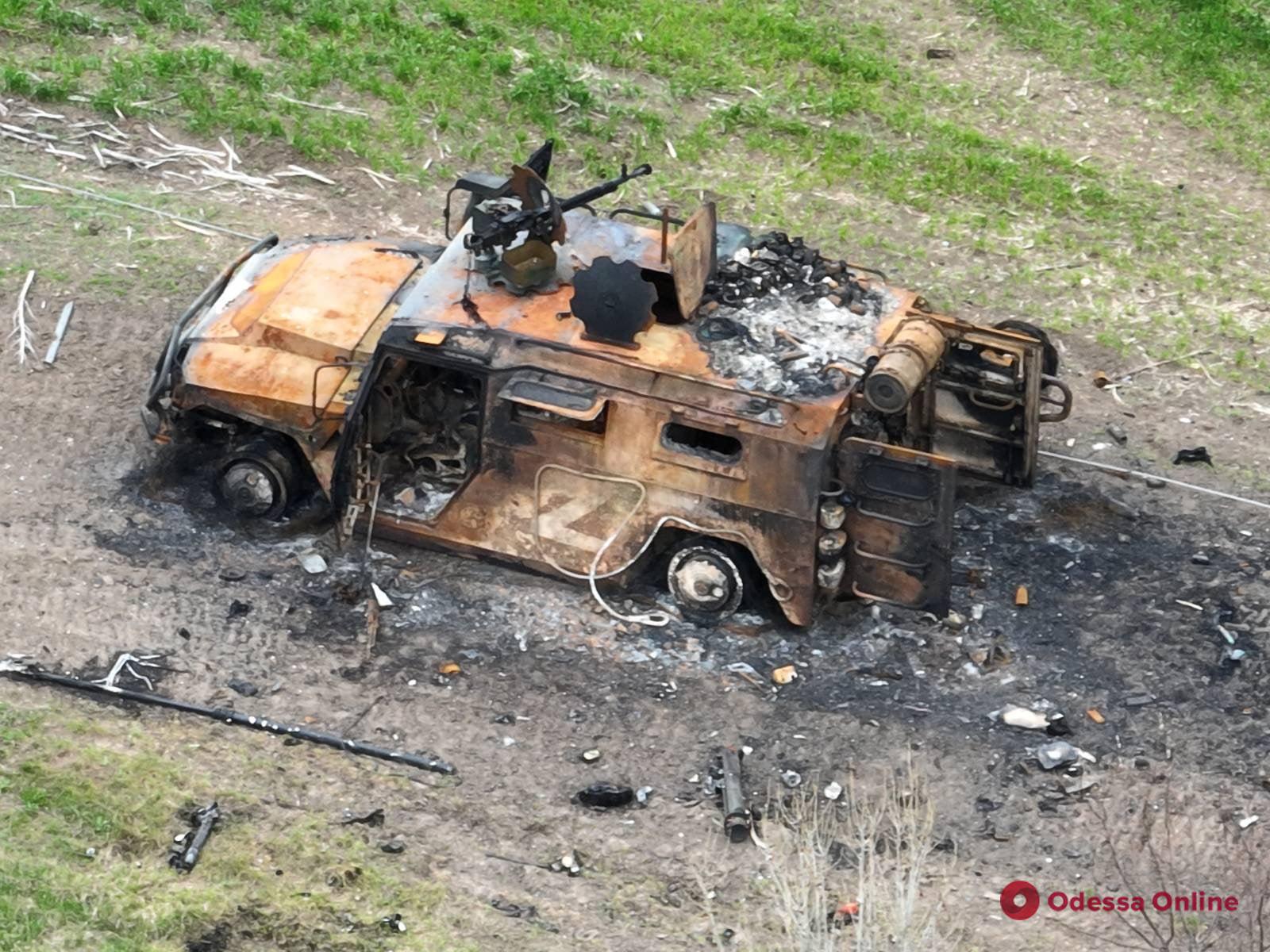 В Херсонской области украинские защитники уничтожили группу захватчиков вместе с их техникой (фото)