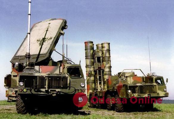 Зенитные ракетные войска воздушного командования «Юг» получили ЗРК С-300 от стран-партнеров