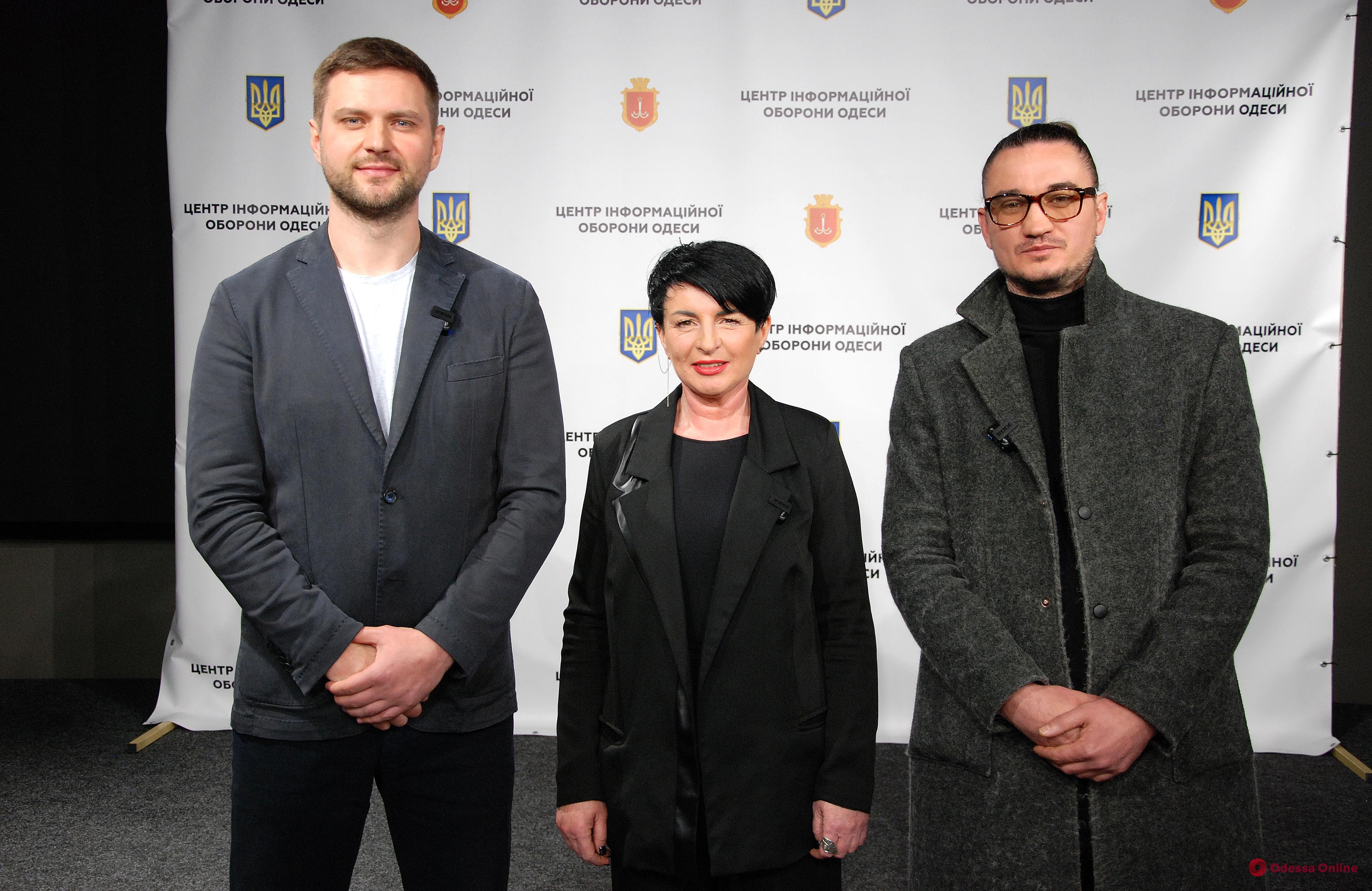 Свой талант на пользу армии: украинские дизайнеры создают благотворительный SHOWROOM для помощи ВСУ и ТРО