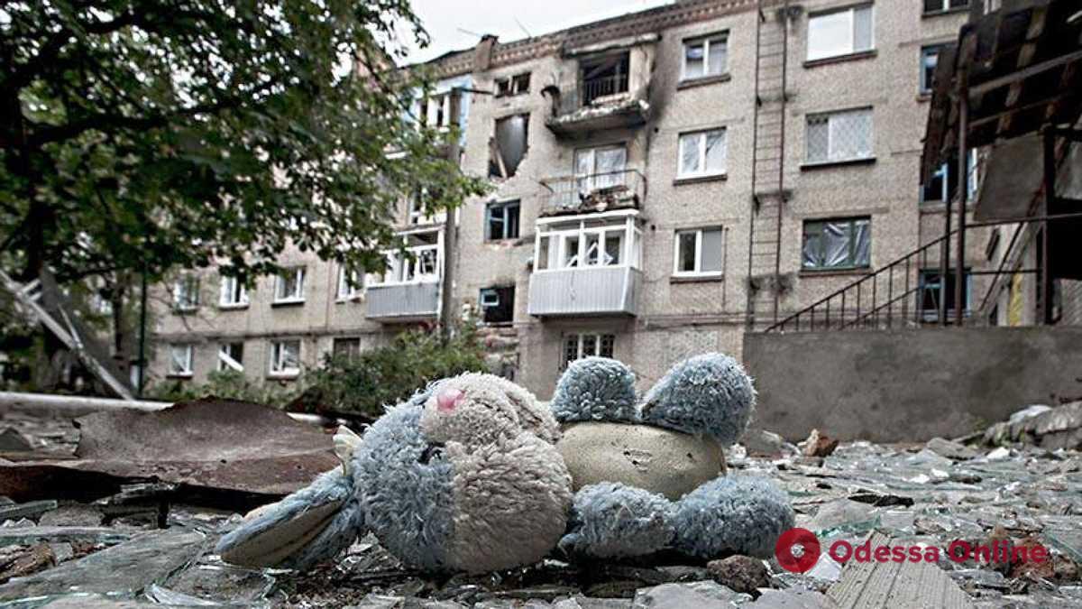 В Украине из-за российской агрессии пострадали более 610 детей