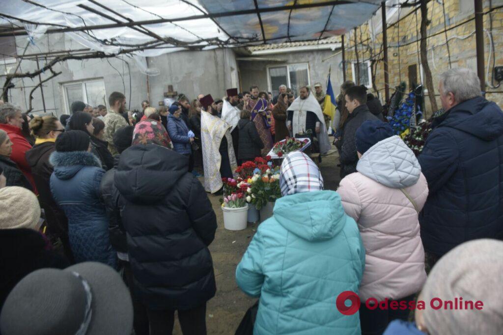 Под Одессой простились с погибшим защитником Мариуполя