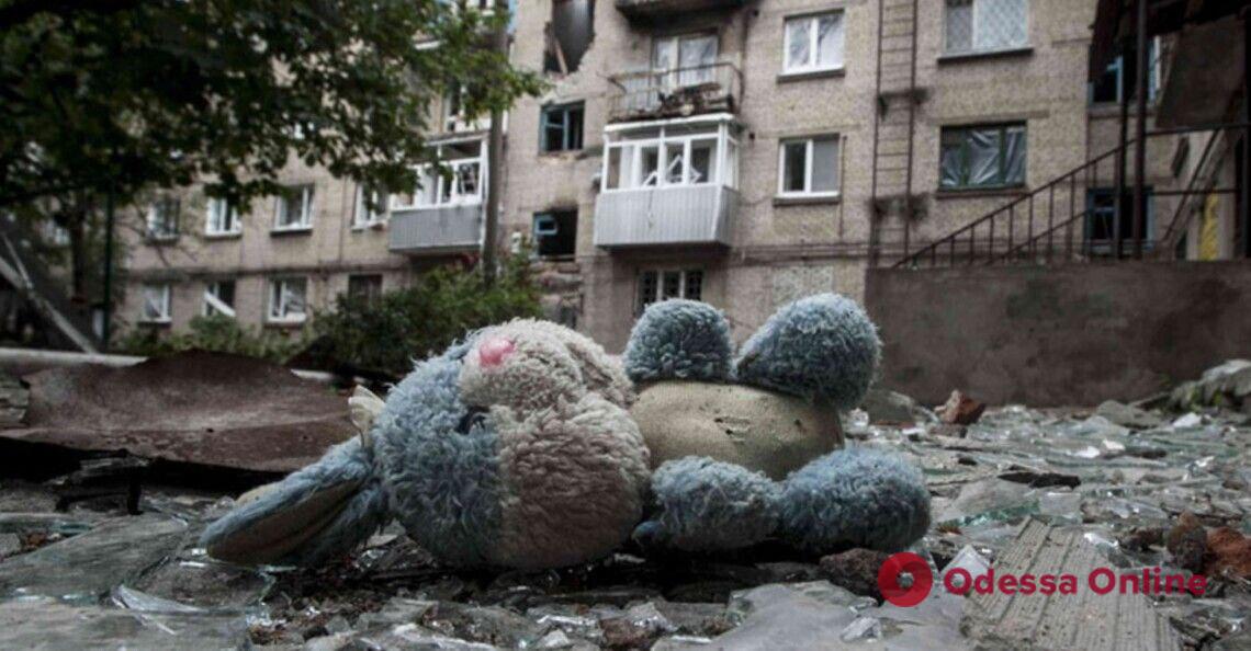 Внаслідок збройної агресії рф в Україні загинули 383 дитини