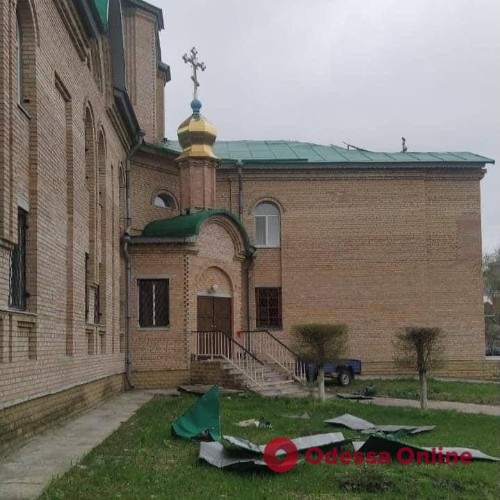 Российские оккупанты обстреляли храм в Северодонецке
