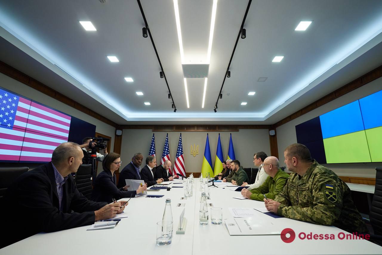 Киев посетили глава Пентагона и госсекретарь США: о чем говорили