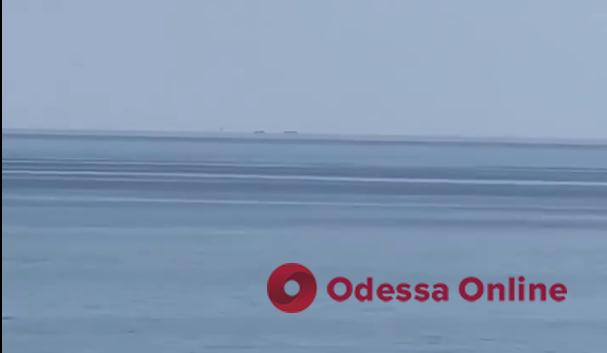 В ОК «Юг» опровергли информацию о подходе российских кораблей к Одессе: это дрейфующий танкер и баржи