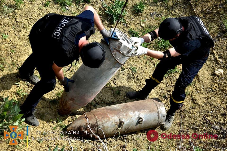 В Одесском районе после воздушной атаки нашли две авиабомбы – их уничтожили