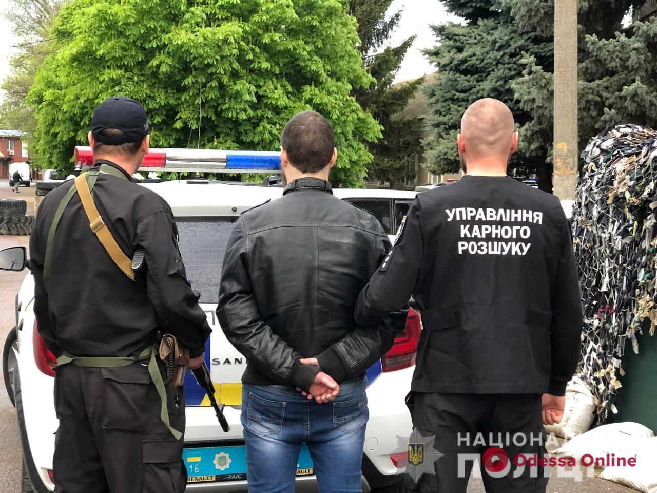 В Одесской области задержали мошенника, который «продавал» топливо и военное снаряжение