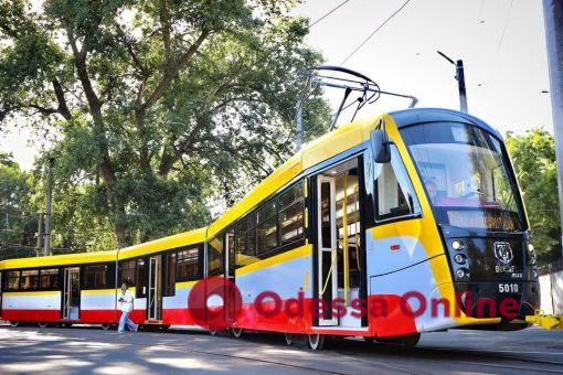 В Одессе работают 86 трамваев и 56 троллейбусов