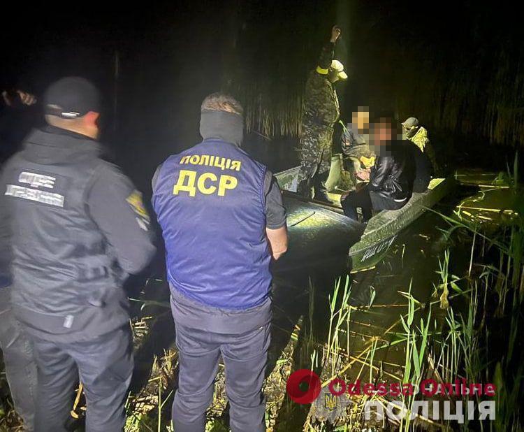 За 5000 долларов вывозили на лодке «уклонистов»: в Одесской области задержали организаторов незаконного вывоза мужчин за границу