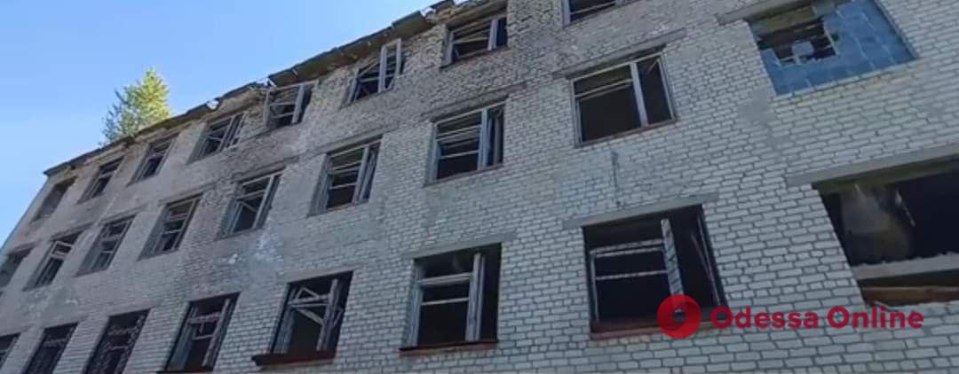 Луганская область: российские оккупанты обстреляли школу-интернат в Горском