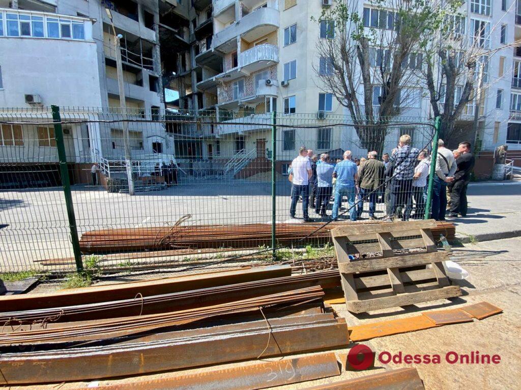 В Одессе восстановят две секции жилого дома, пострадавшего от ракетного удара