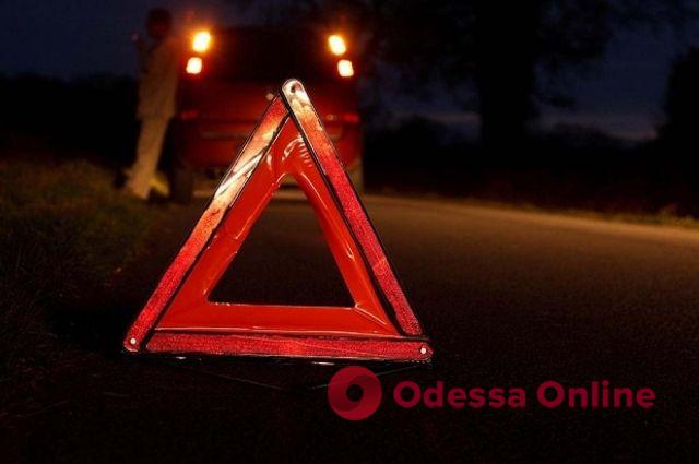 В Одесской области автомобиль врезался в блокпост — водитель погиб