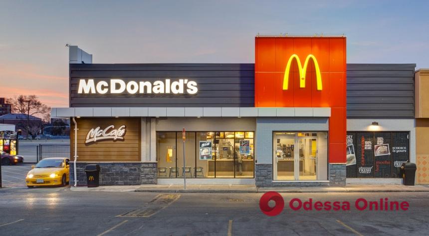 МИД Украины убеждает McDonald’s возобновить работу ресторанов в стране