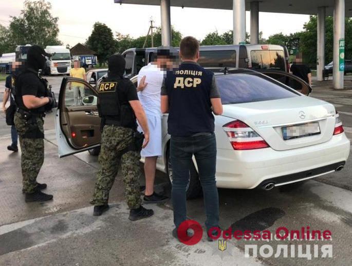 Одесские правоохранители задержали организаторов незаконной переправки уклонистов за границу
