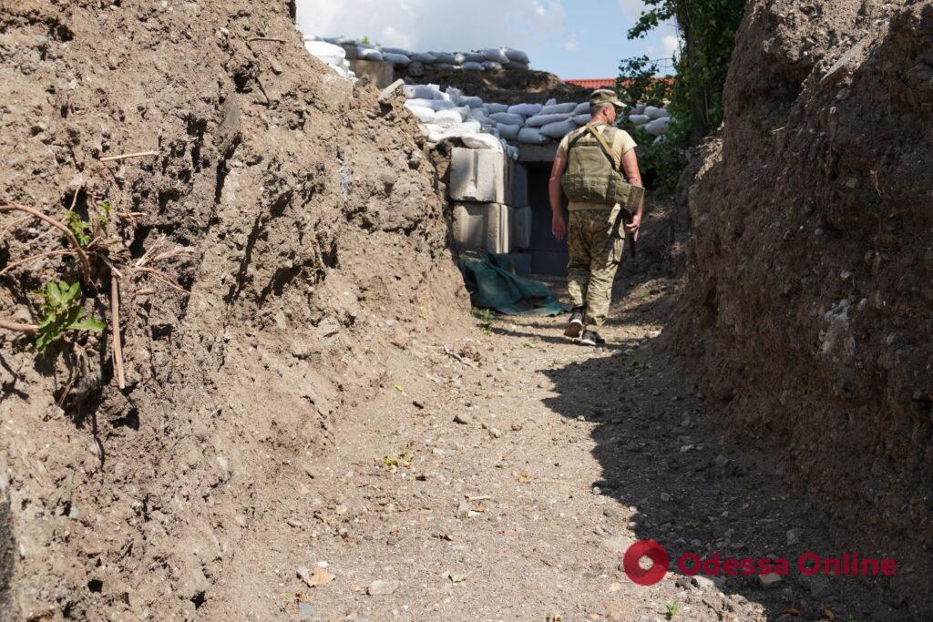 «Просили есть и искали оружие»: жители освобождённых сел Николаевской области рассказали о набеге орков (фоторепортаж)