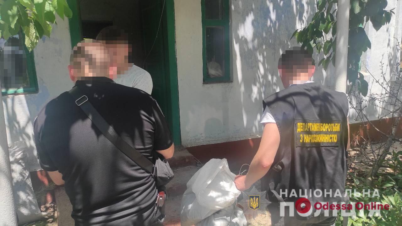 В Одессе поймали уроженца россии, который промышлял продажей «травки»