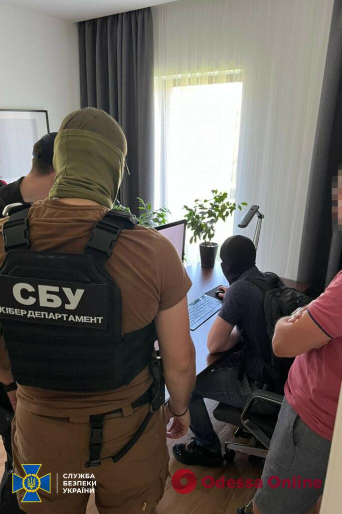 СБУ разоблачила агента россии, создавшего более 20 пророссийских интернет-СМИ в Украине