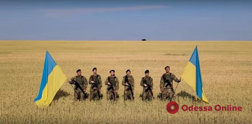 «Заспіваймо пісню за Україну»: пограничники записали патриотичный вокальный видеоролик