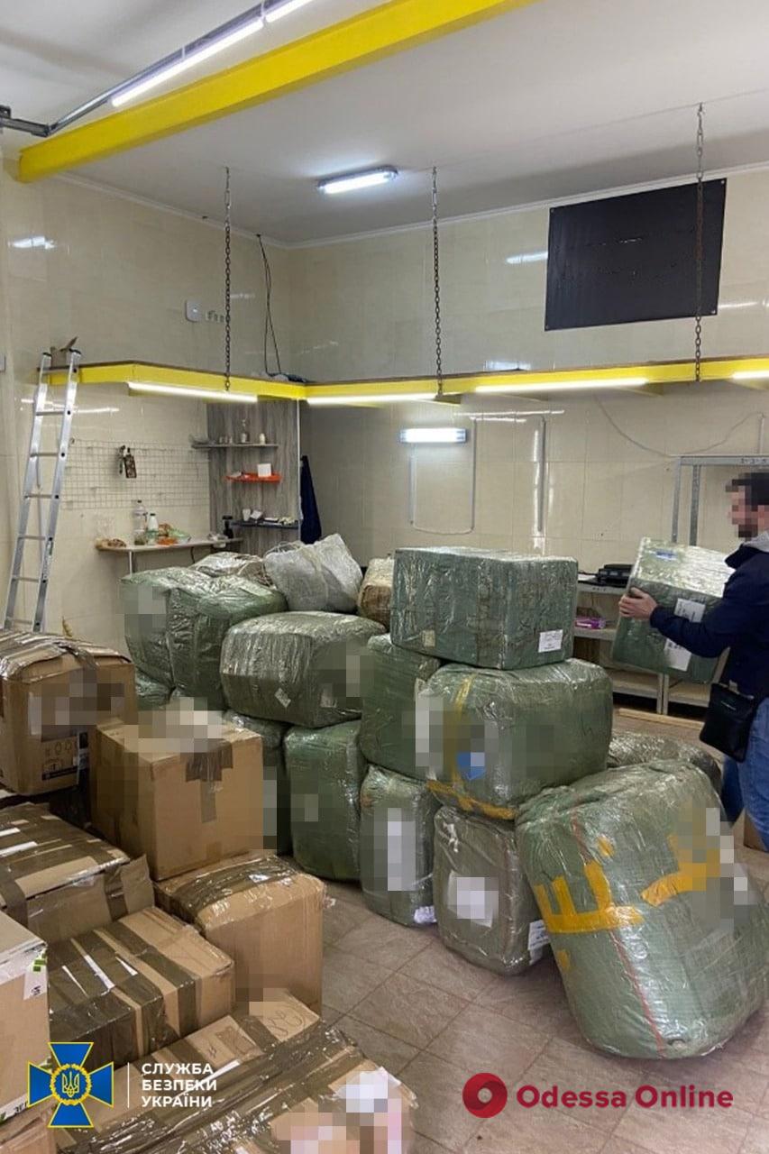 СБУ «накрыла» мошенников, которые продали гуманитарку на 60 миллионов гривен